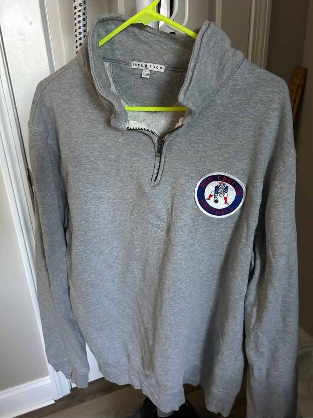 Junk Food Clothing Gray Quarter-Zip Pullover with New England Patch men’s large